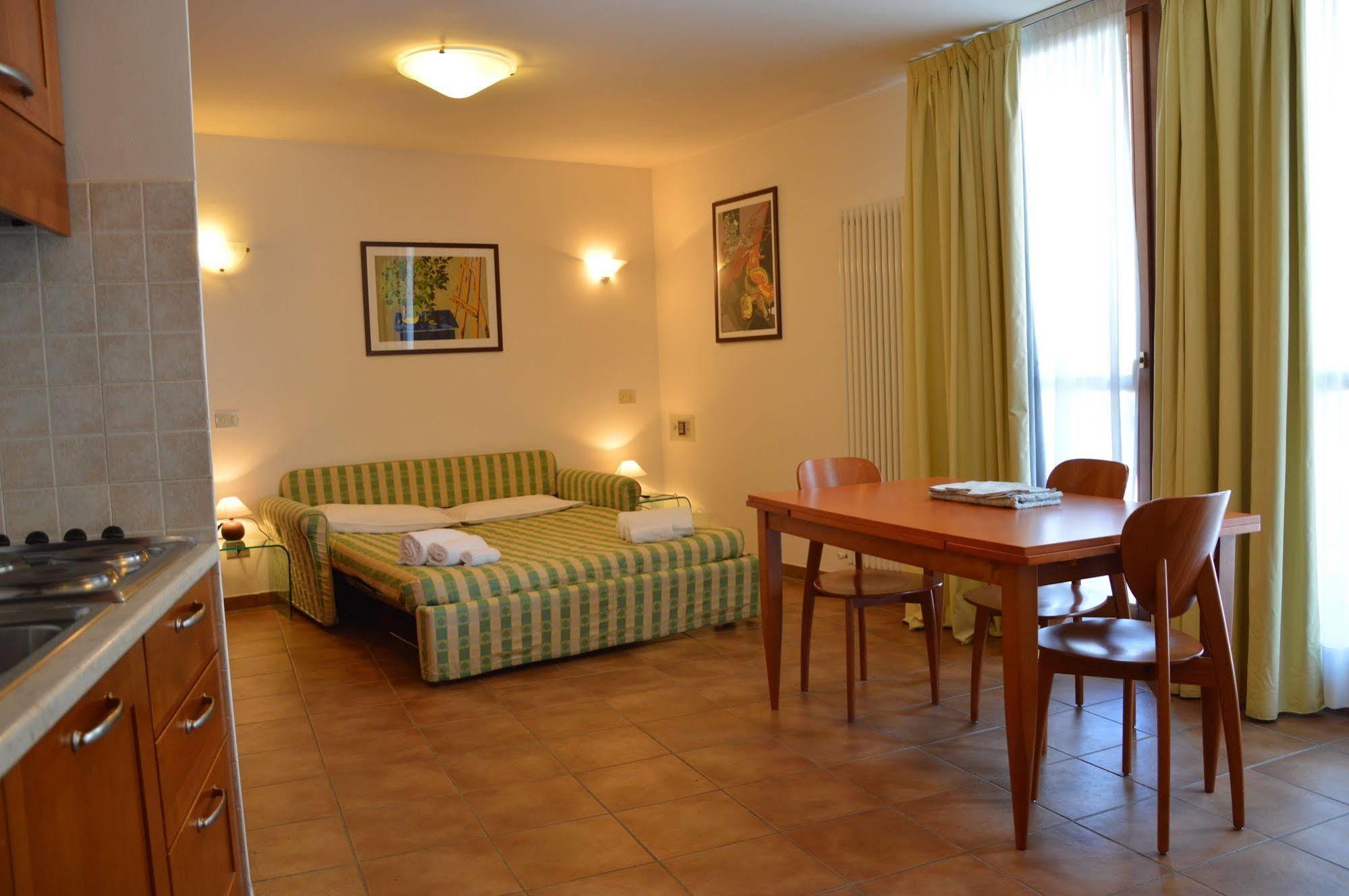 Residence Campo Smith Бардонеккия Экстерьер фото